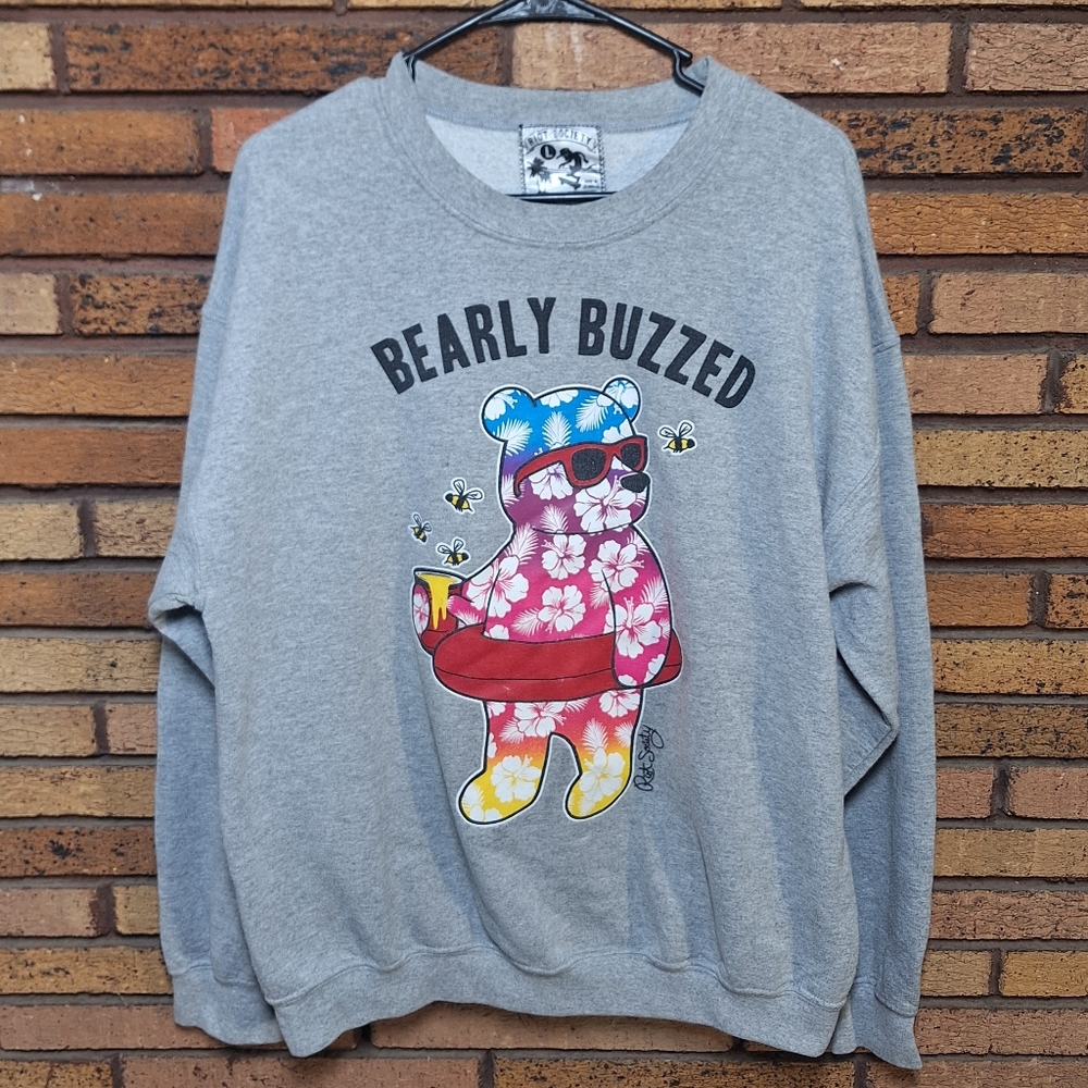 Riot Society Large Gray Bearly Buzzed Graphic Crewneck Sweatshirt